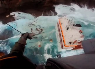 Προσάραξε πλοίο ανοιχτά της Β. Άνδρου