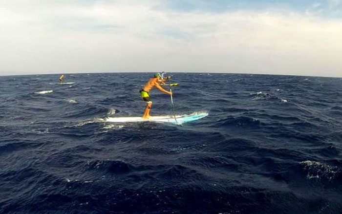 Σε βοήθεια surfers έσπετσε η Λιμενική Αρχή και οι ναυαγοσώστες στην Αγία Μαρίνα