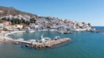 tourismos-andros-shutterstock