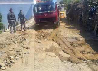 Εργασίες υποστήριξης παράδρομου στη Χώρα Dimos Androu dromos (1)