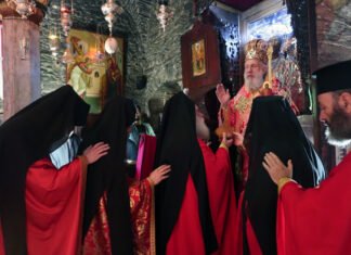 Ο Σεβασμιωτάτος κ. Δωρόθεος Β’ στην Άνδρο