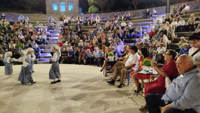 Ο Σύλλογος ΦΟΛΚΣ ΑΝΓΚΛΕ ευχαριστεί