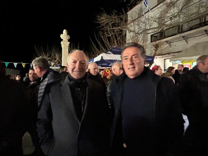 Η λαμπαδηφορία για την Θεοσκέπαστη