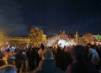 Η λαμπαδηφορία για την Θεοσκέπαστη