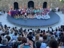 WE DANCE (5)
