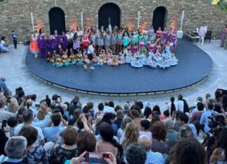 WE DANCE (5)